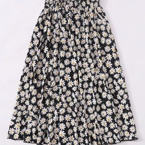 PLUS Daisy floral midi flared skirt.